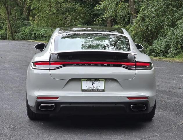 2023 Porsche Panamera Panamera 4