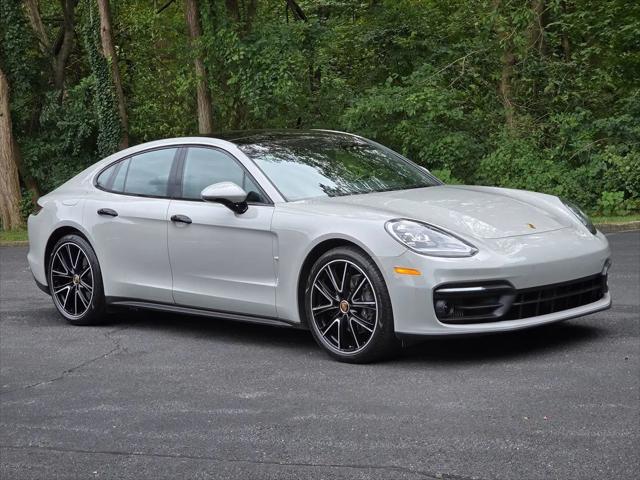 2023 Porsche Panamera Panamera 4