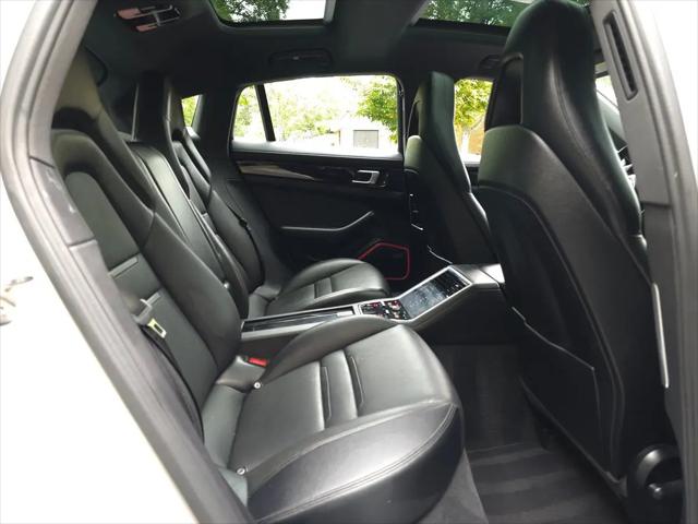 2023 Porsche Panamera Panamera 4