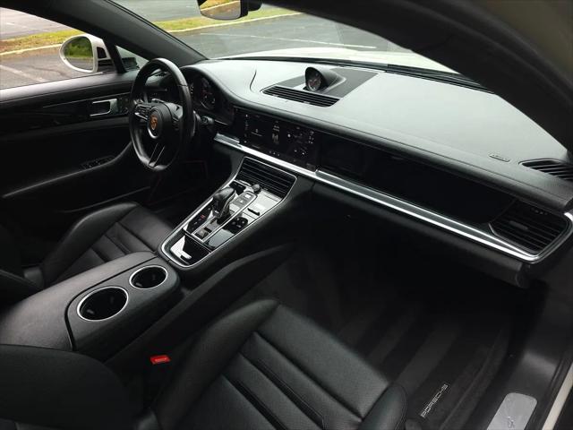 2023 Porsche Panamera Panamera 4
