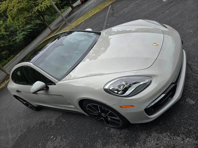 2023 Porsche Panamera Panamera 4