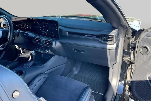 2025 Ford Mustang Dark Horse Fastback