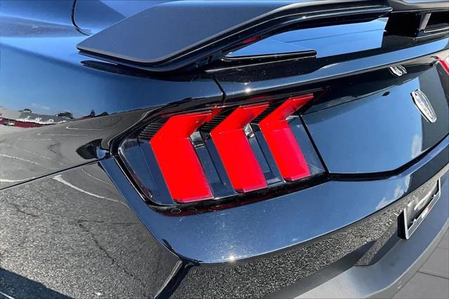 2025 Ford Mustang Dark Horse Fastback