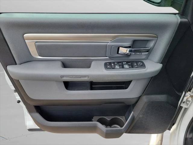 2017 Ram 1500 Big Horn Crew Cab 4x2 57 Box
