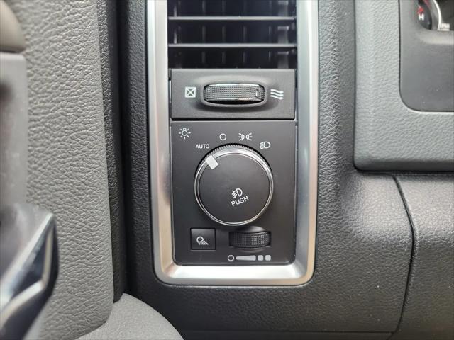 2017 Ram 1500 Big Horn Crew Cab 4x2 57 Box