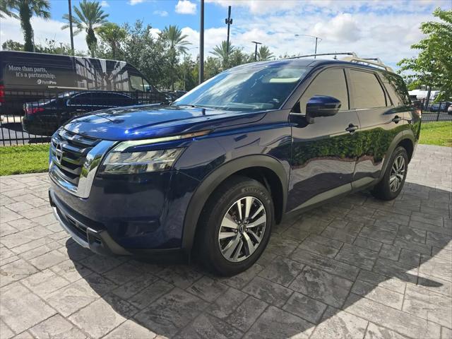 2023 Nissan Pathfinder SL FWD
