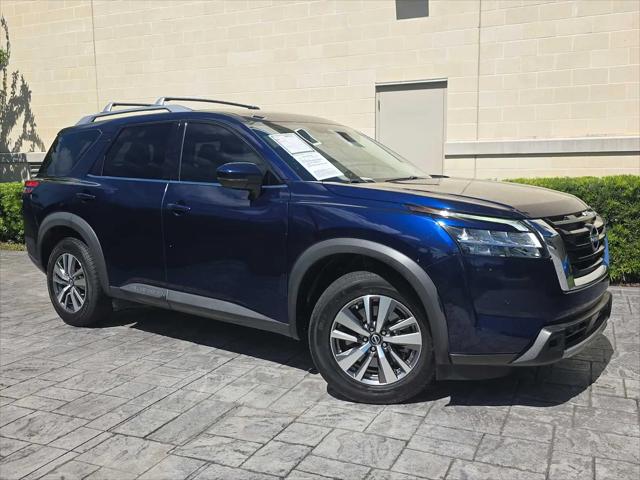 2023 Nissan Pathfinder SL FWD
