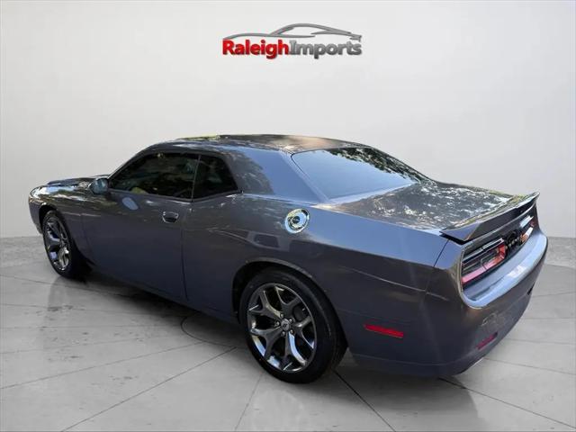 2017 Dodge Challenger SXT