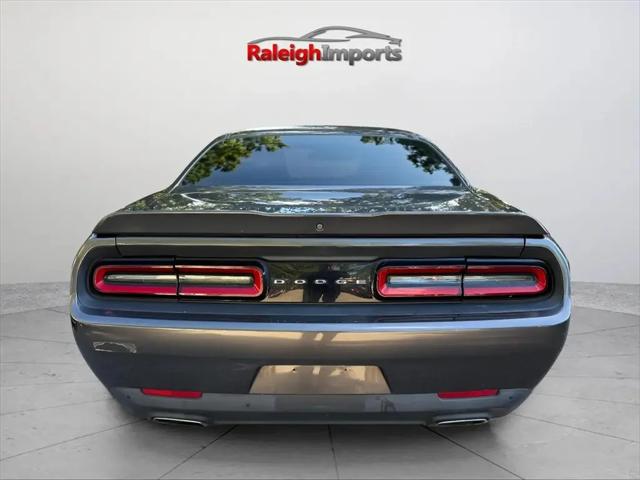 2017 Dodge Challenger SXT