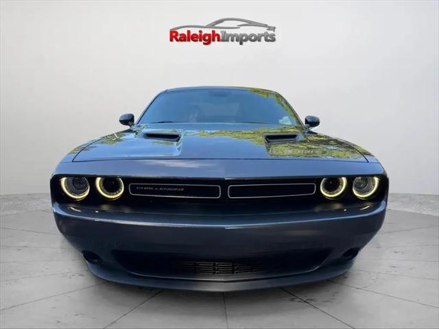 2017 Dodge Challenger SXT