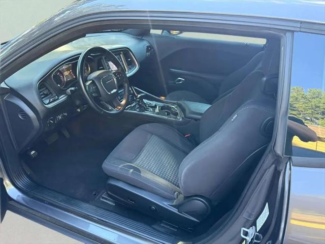 2017 Dodge Challenger SXT