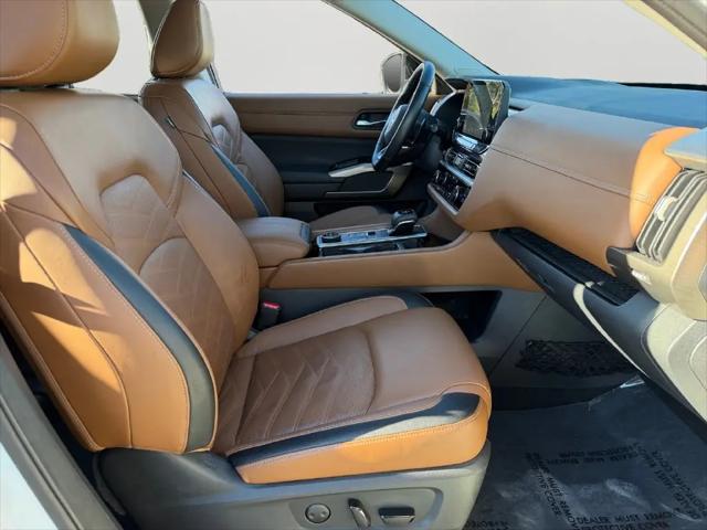 2023 Nissan Pathfinder Platinum 4WD