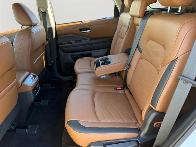 2023 Nissan Pathfinder Platinum 4WD