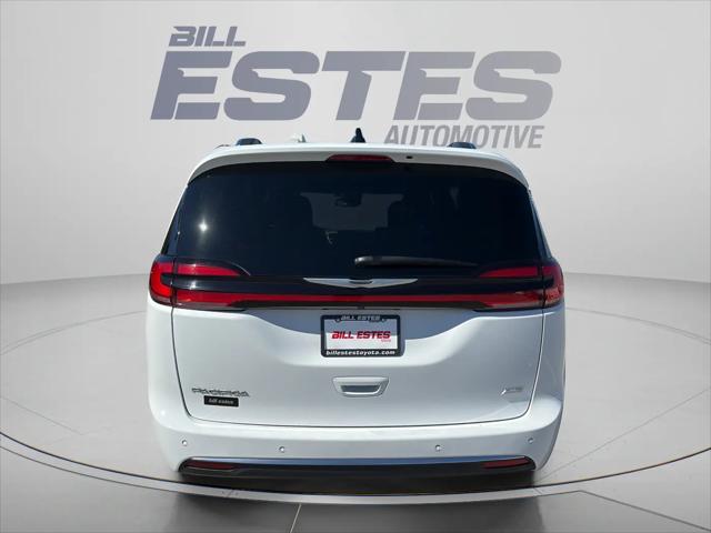 2024 Chrysler Pacifica Pinnacle AWD