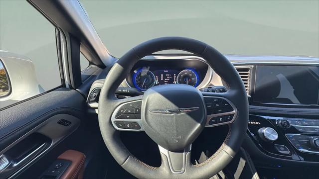 2024 Chrysler Pacifica Pinnacle AWD