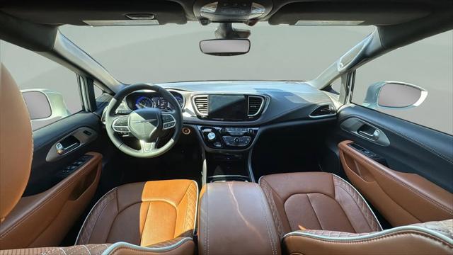 2024 Chrysler Pacifica Pinnacle AWD