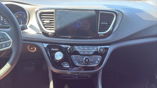 2024 Chrysler Pacifica Pinnacle AWD