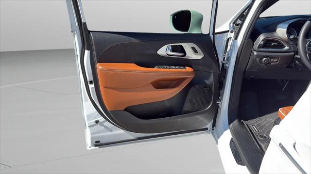 2024 Chrysler Pacifica Pinnacle AWD