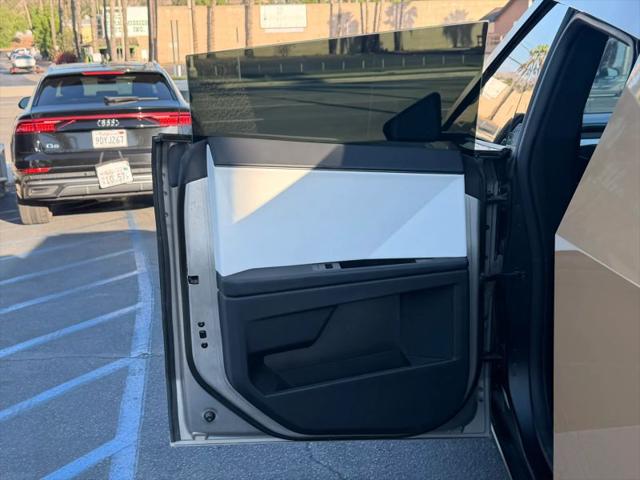 2024 Tesla Cybertruck All-Wheel Drive