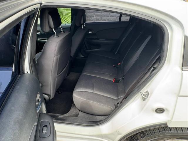 2013 Chrysler 200 Touring