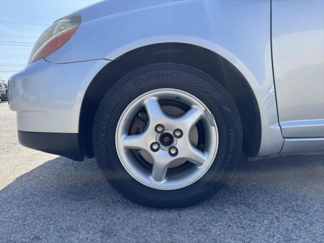 2001 Toyota Echo Base