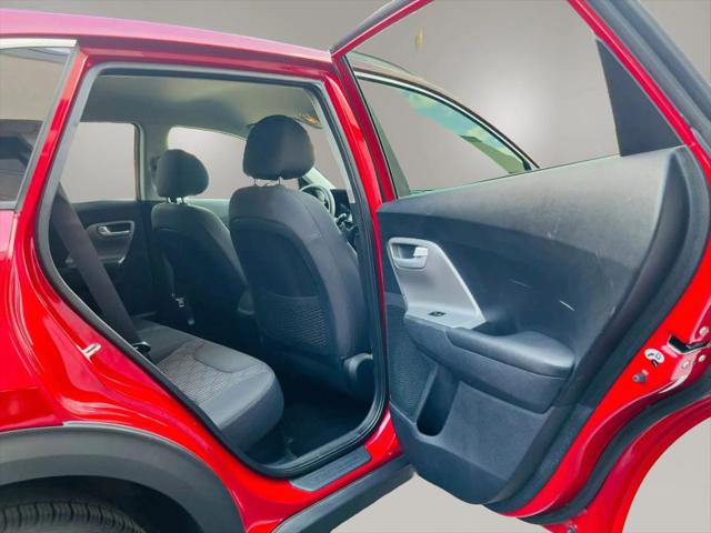 2017 Kia Niro LX
