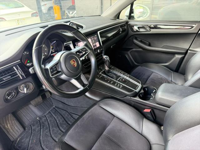 2021 Porsche Macan Base