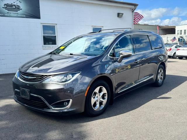 2018 Chrysler Pacifica Hybrid Limited for sale in Middleboro, MA