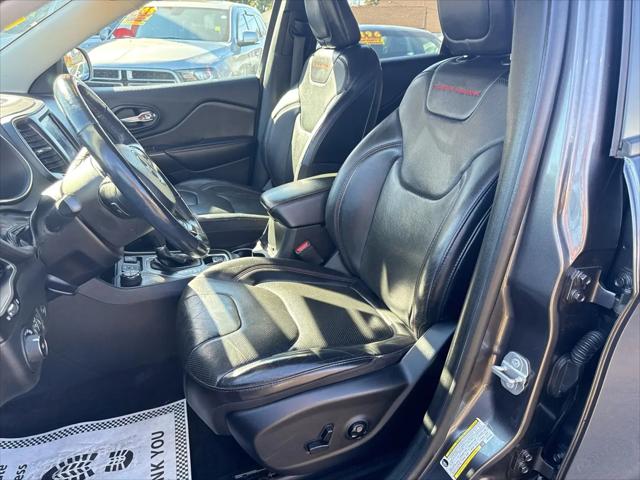2019 Jeep Cherokee Trailhawk