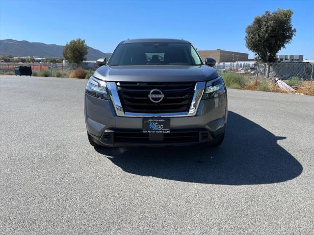 2023 Nissan Pathfinder SV FWD
