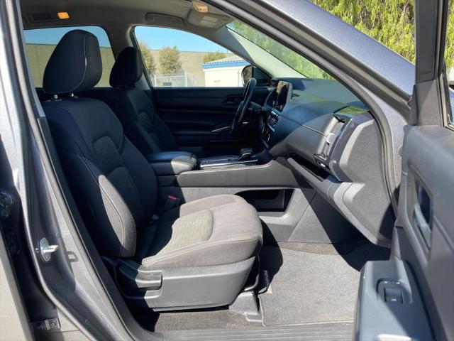2023 Nissan Pathfinder SV FWD