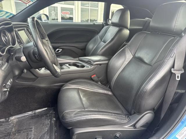 2015 Dodge Challenger SXT Plus