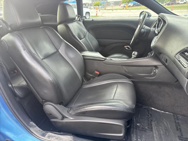2015 Dodge Challenger SXT Plus