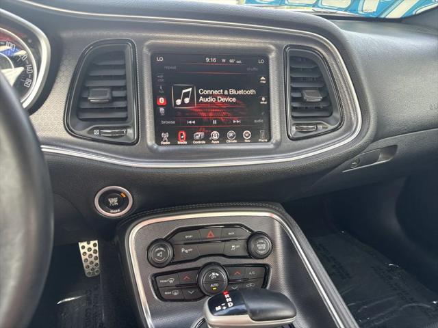 2015 Dodge Challenger SXT Plus