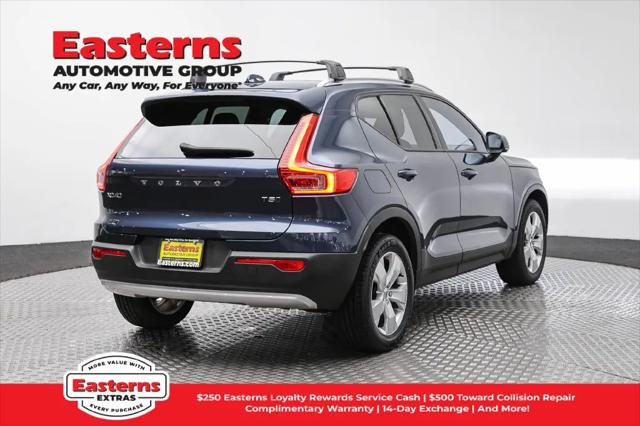 2021 Volvo XC40 T5 Momentum