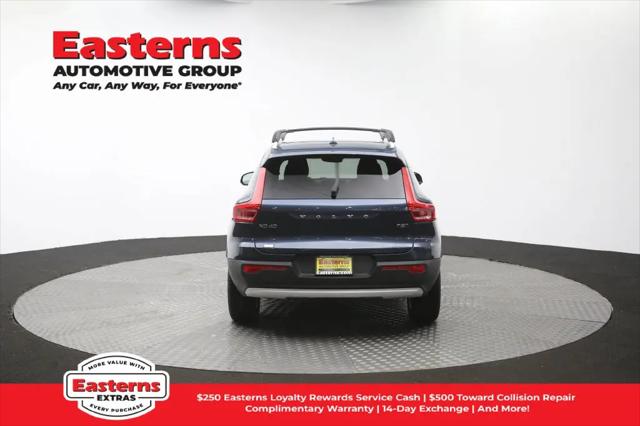 2021 Volvo XC40 T5 Momentum