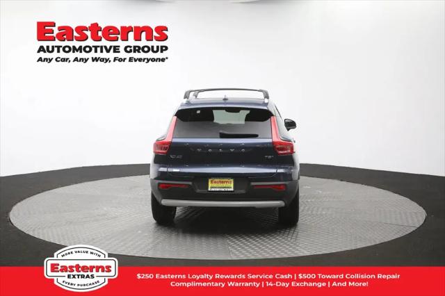 2021 Volvo XC40 T5 Momentum