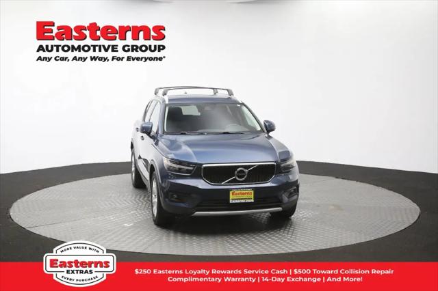 2021 Volvo XC40 T5 Momentum
