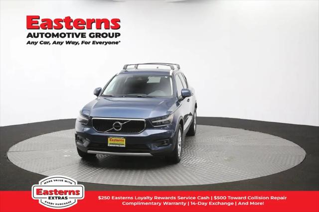 2021 Volvo XC40 T5 Momentum