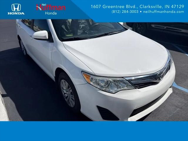 2014 Toyota Camry LE for sale in Clarksville, IN