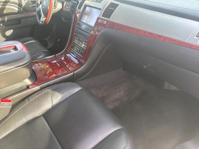 2012 Cadillac Escalade Standard