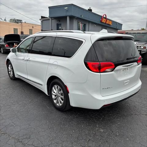 2019 Chrysler Pacifica Touring L