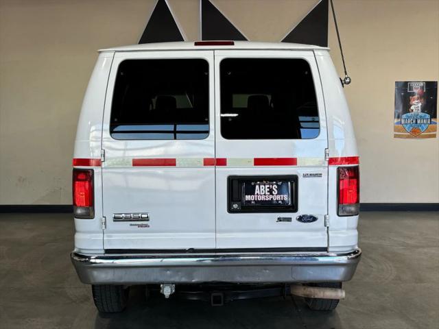 2014 Ford E-350 Super Duty XL