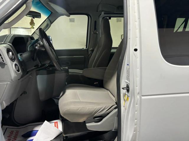 2014 Ford E-350 Super Duty XL