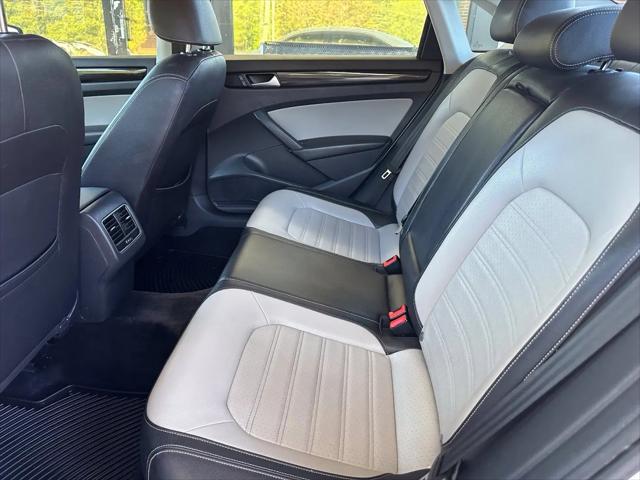 2015 Volkswagen Passat 1.8T Sport