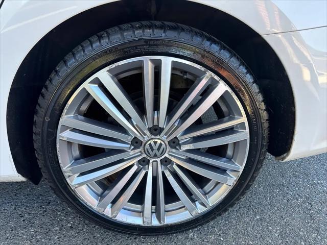 2015 Volkswagen Passat 1.8T Sport