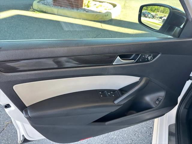 2015 Volkswagen Passat 1.8T Sport