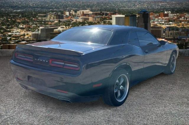 2017 Dodge Challenger SXT