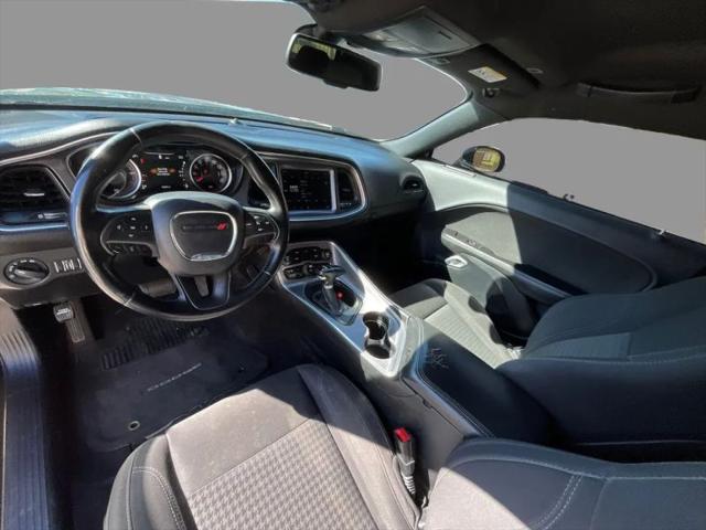 2017 Dodge Challenger SXT