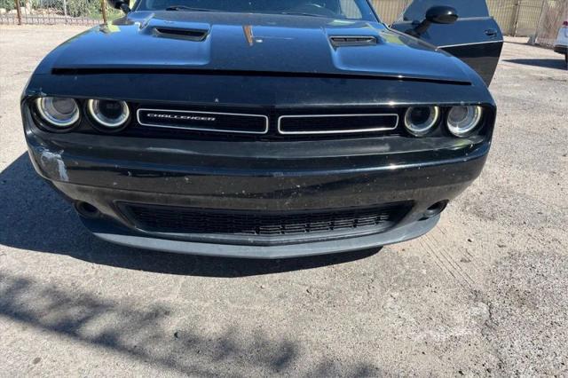 2017 Dodge Challenger SXT